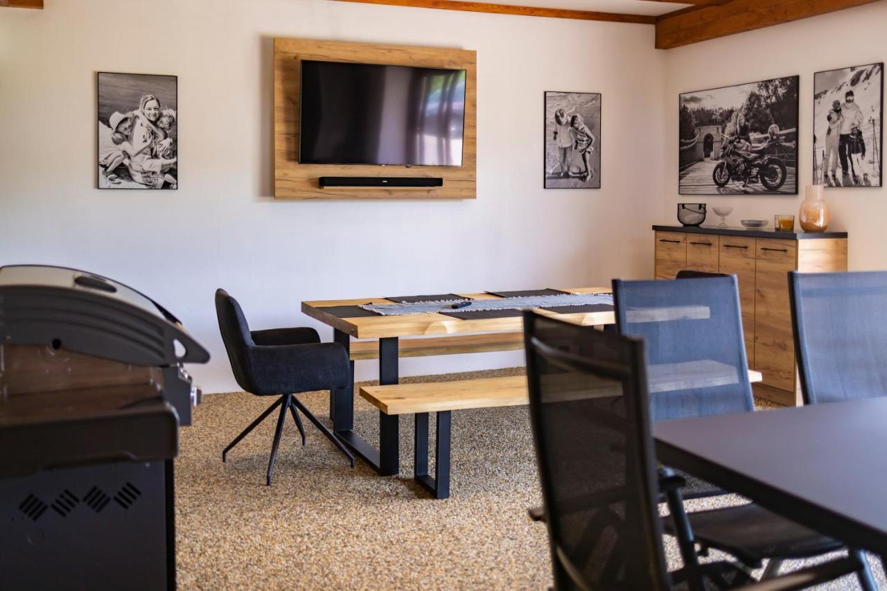 Apartman Dvorce Straz nad Nezarkou Экстерьер фото